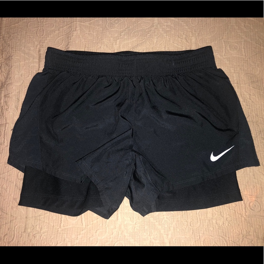 Nike shorts size small